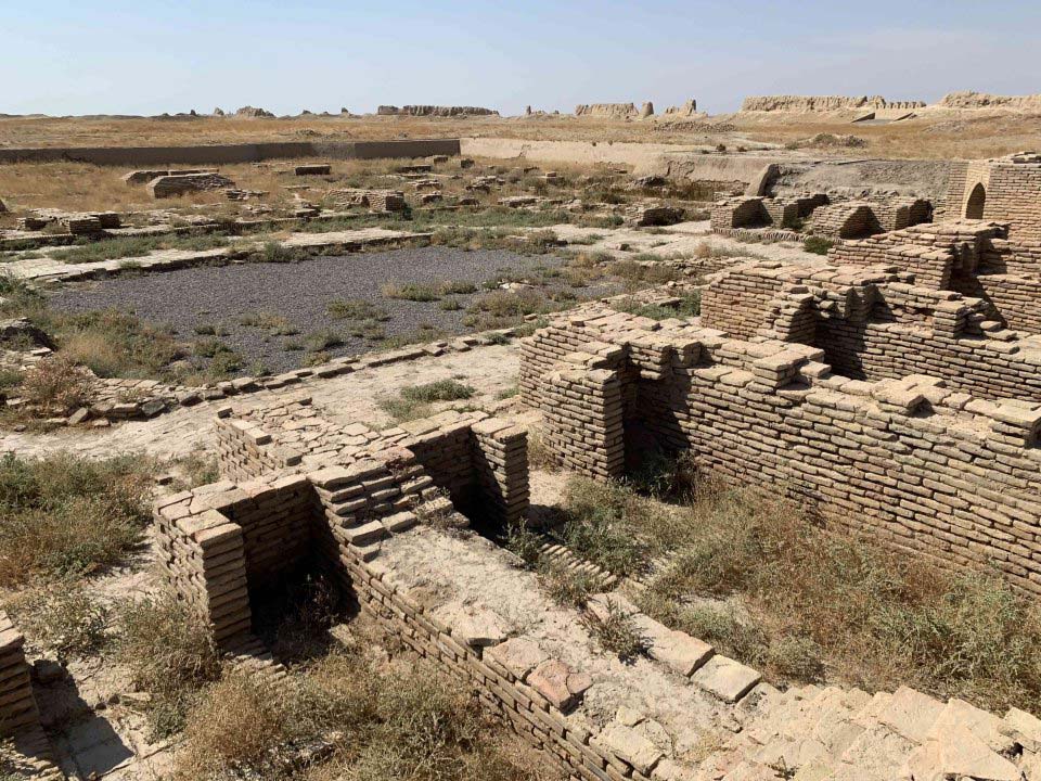 opusteny sauran turkistan unesco
