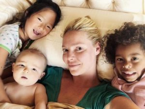Katherine Heigl deti adopcie slávnych osobností